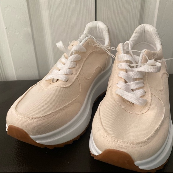 USED casual sneakers women size 8 - Picture 1 of 5